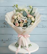 Букет цветов из:  Розы и Лизиантусы в Славянке