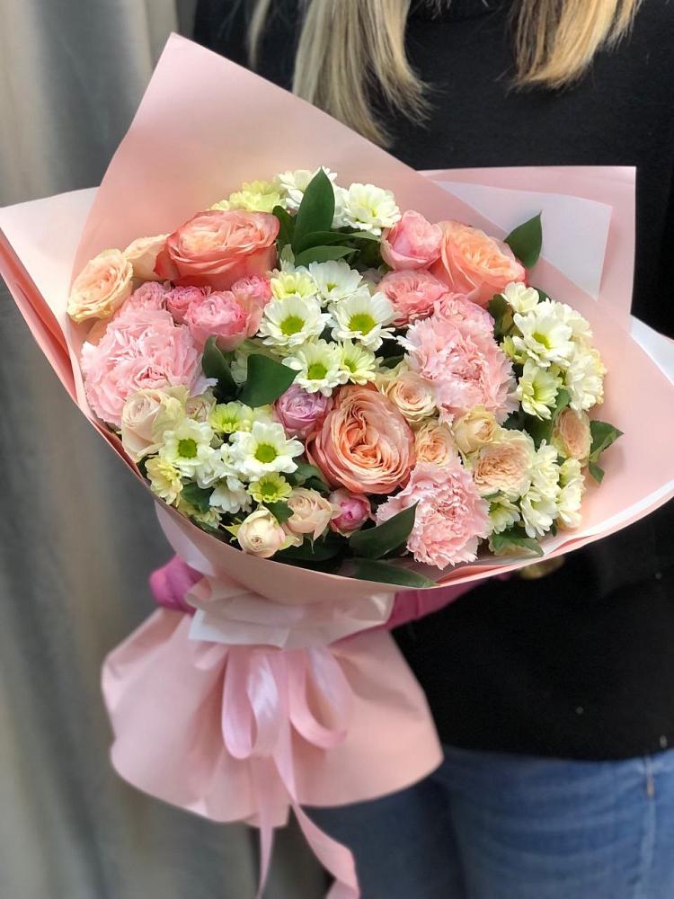 Букет цветов из: Гвоздики, Розы и Хризантемы в Славянке