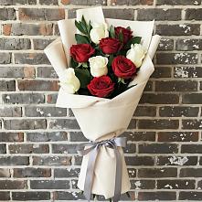 Букет цветов из:  Розы #REPLACE_PRED# Славянке