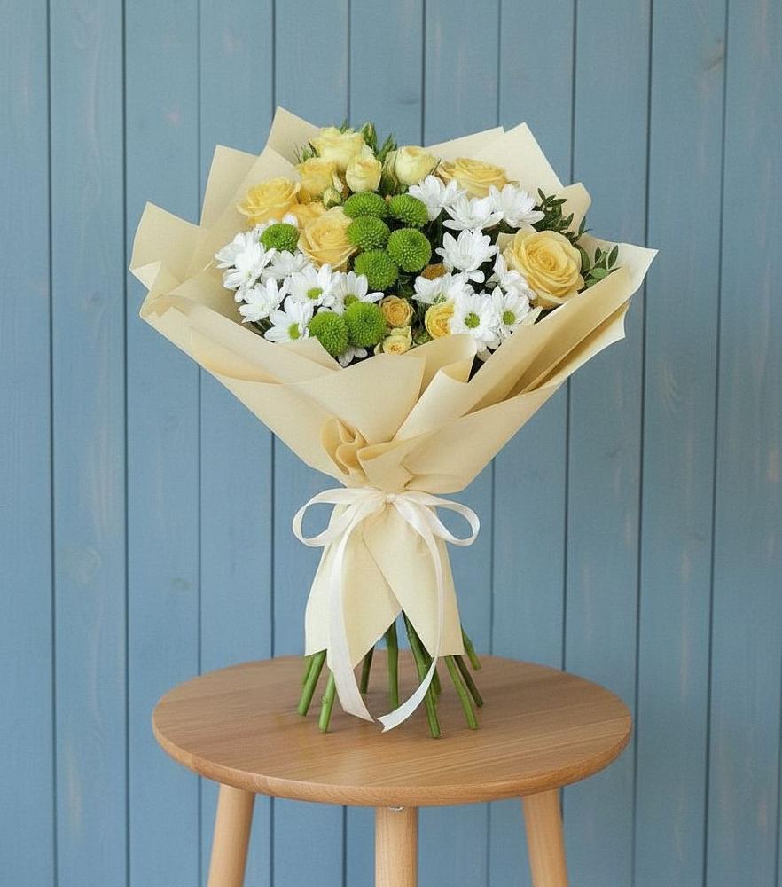 Букет цветов из: Хризантемы и Розы в Славянке