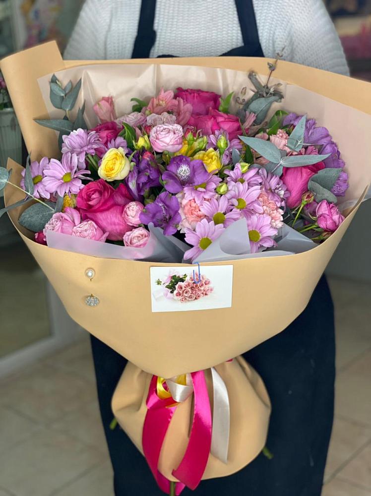 Букет цветов из: Хризантемы, Гвоздики и Альстромерии в Славянке