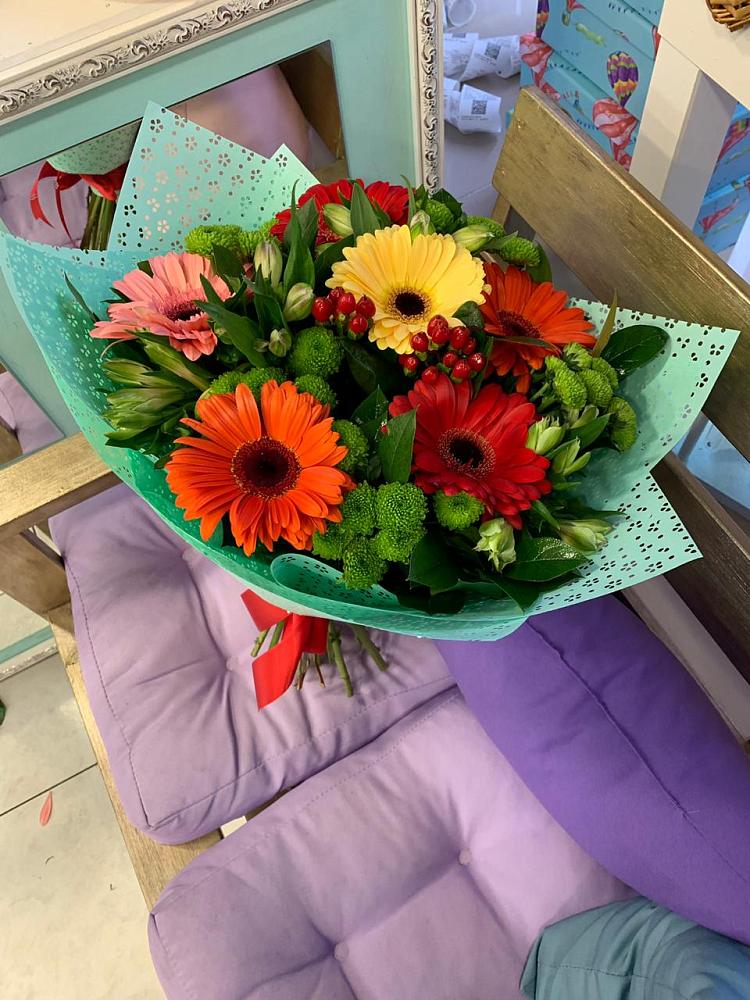 Букет цветов из: Герберы, Хризантемы и Альстромерии в Славянке