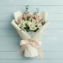 Букет цветов из:  Альстромерии в Славянке