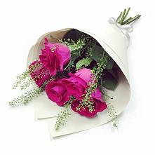 Букет цветов из:  Розы в Славянке