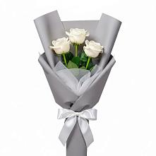Букет 3 белые розы в Славянке