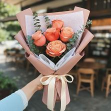 Букет цветов из:  Розы в Славянке