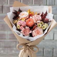 Букет цветов из:  Гвоздики, Хризантемы и Розы в Славянке