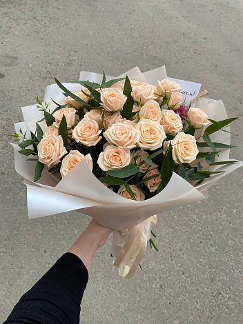 Букет Кремовые розы Латте в Славянке