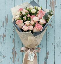 Букет цветов из:  Розы в Славянке