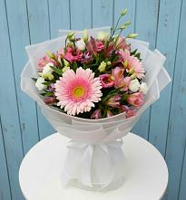 Букет цветов из:  Герберы, Альстромерии и Лизиантусы в Славянке