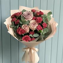 Букет цветов из:  Гвоздики и Розы #REPLACE_PRED# Славянке