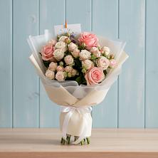 Букет цветов из:  Розы в Славянке
