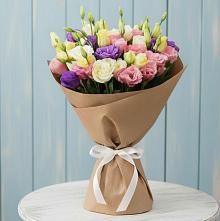 Букет цветов из:  Лизиантусы в Славянке